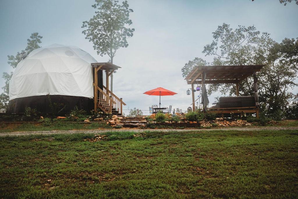 Waterfront Luxury Glamping Dome Hotel Rogersville Ngoại thất bức ảnh