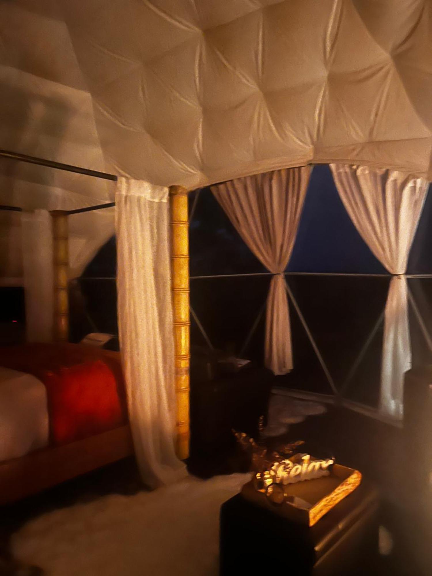 Waterfront Luxury Glamping Dome Hotel Rogersville Ngoại thất bức ảnh