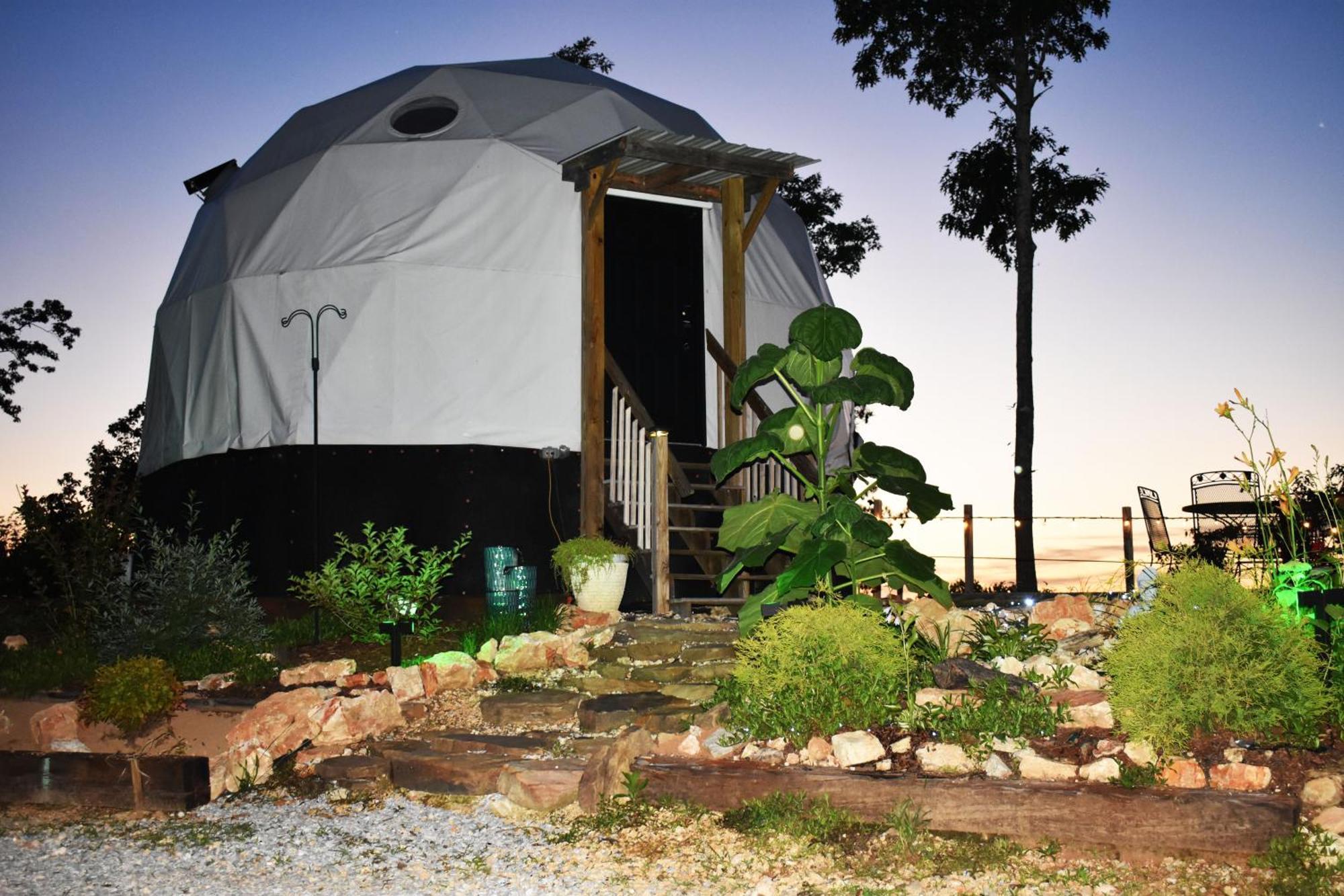 Waterfront Luxury Glamping Dome Hotel Rogersville Ngoại thất bức ảnh
